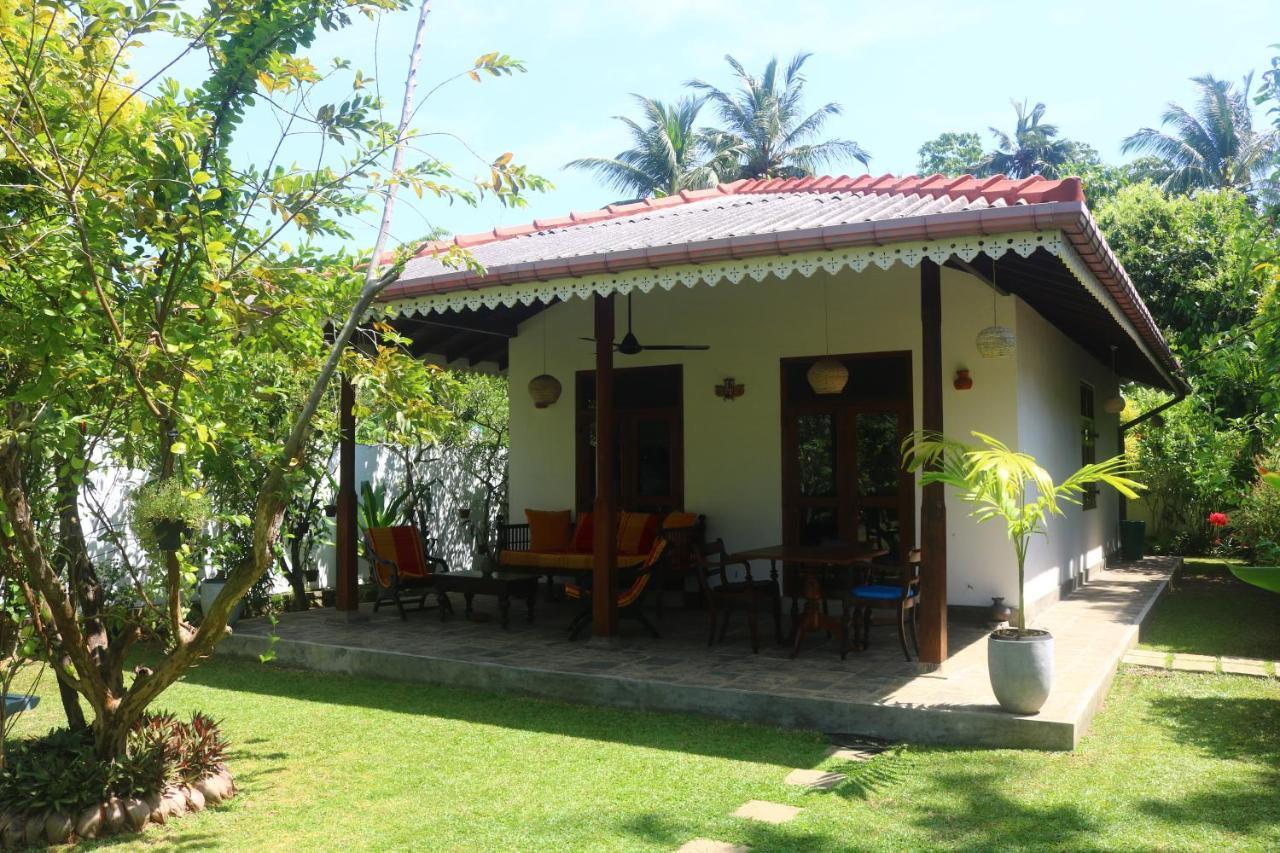 Lilly House Panzió Unawatuna Kültér fotó