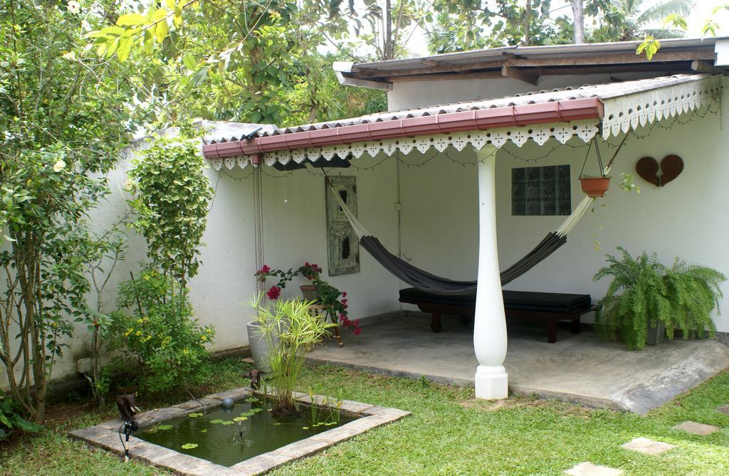 Lilly House Panzió Unawatuna Kültér fotó