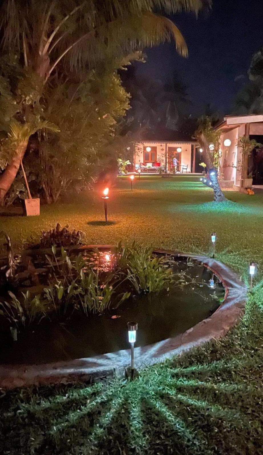 Lilly House Panzió Unawatuna Kültér fotó