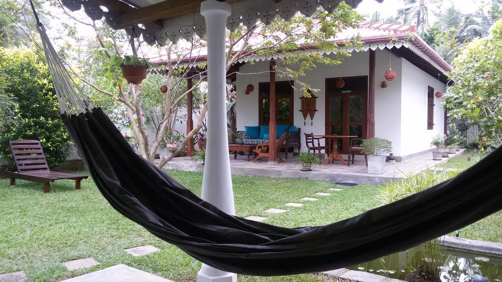 Lilly House Panzió Unawatuna Kültér fotó