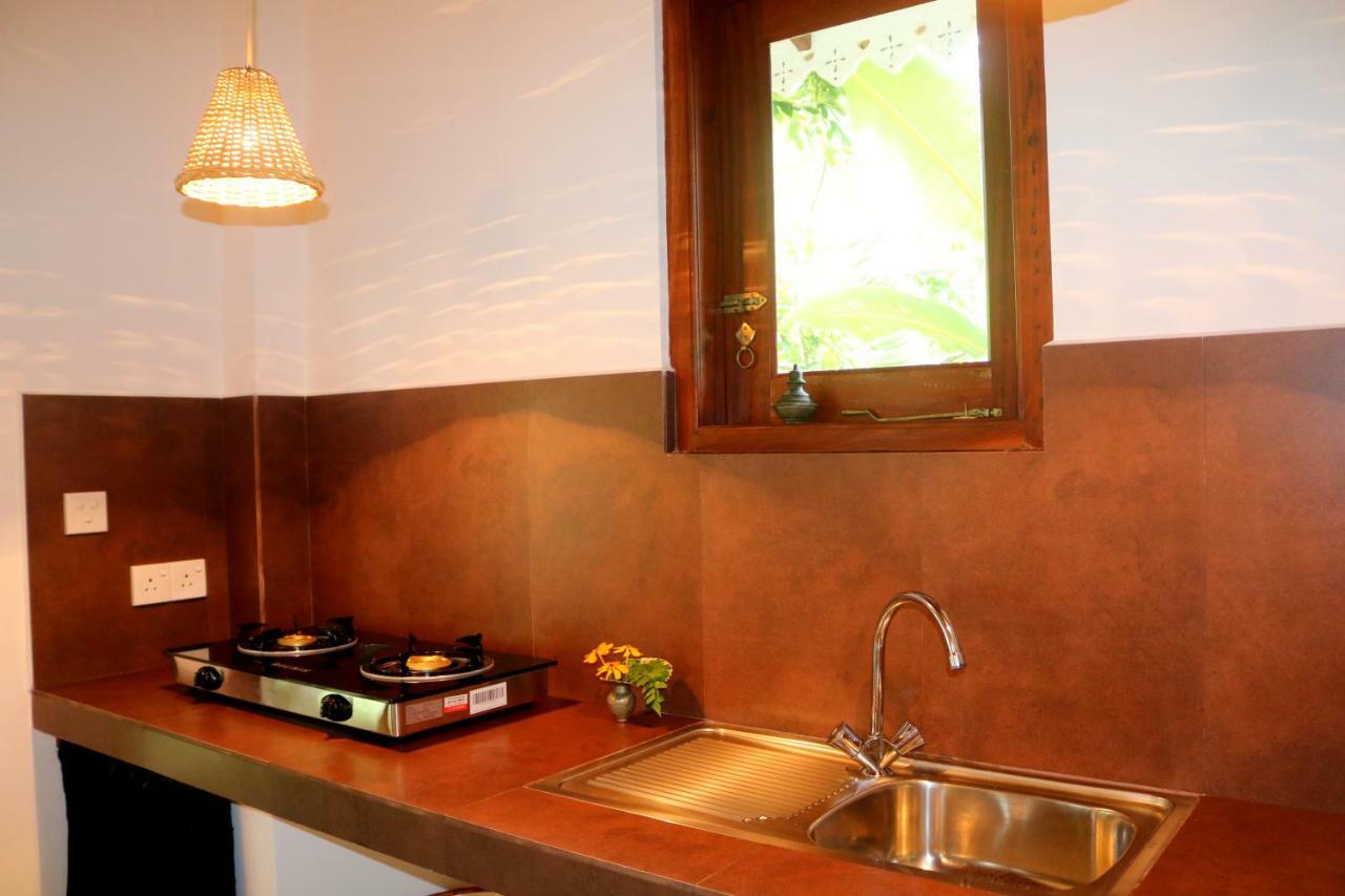 Lilly House Panzió Unawatuna Kültér fotó